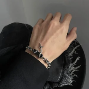 Style Rhombus Bracelet In Titanium Steel With Rhinestones Featuring Electroplated Design